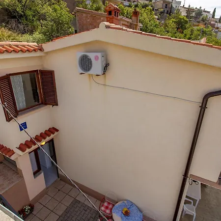 1 Bedroom Cozy In * Starigrad (Kvarner)