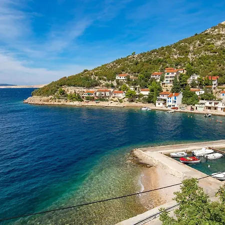 Lägenhet 1 Bedroom Cozy In Starigrad (Kvarner)