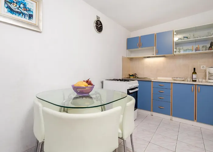 1 Bedroom Lovely In